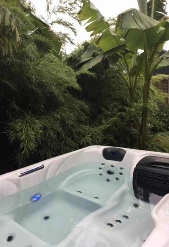 Avec Jacuzzi Ideale Pour Visiter La Normandie Saint-Jean-du-Cardonnay
